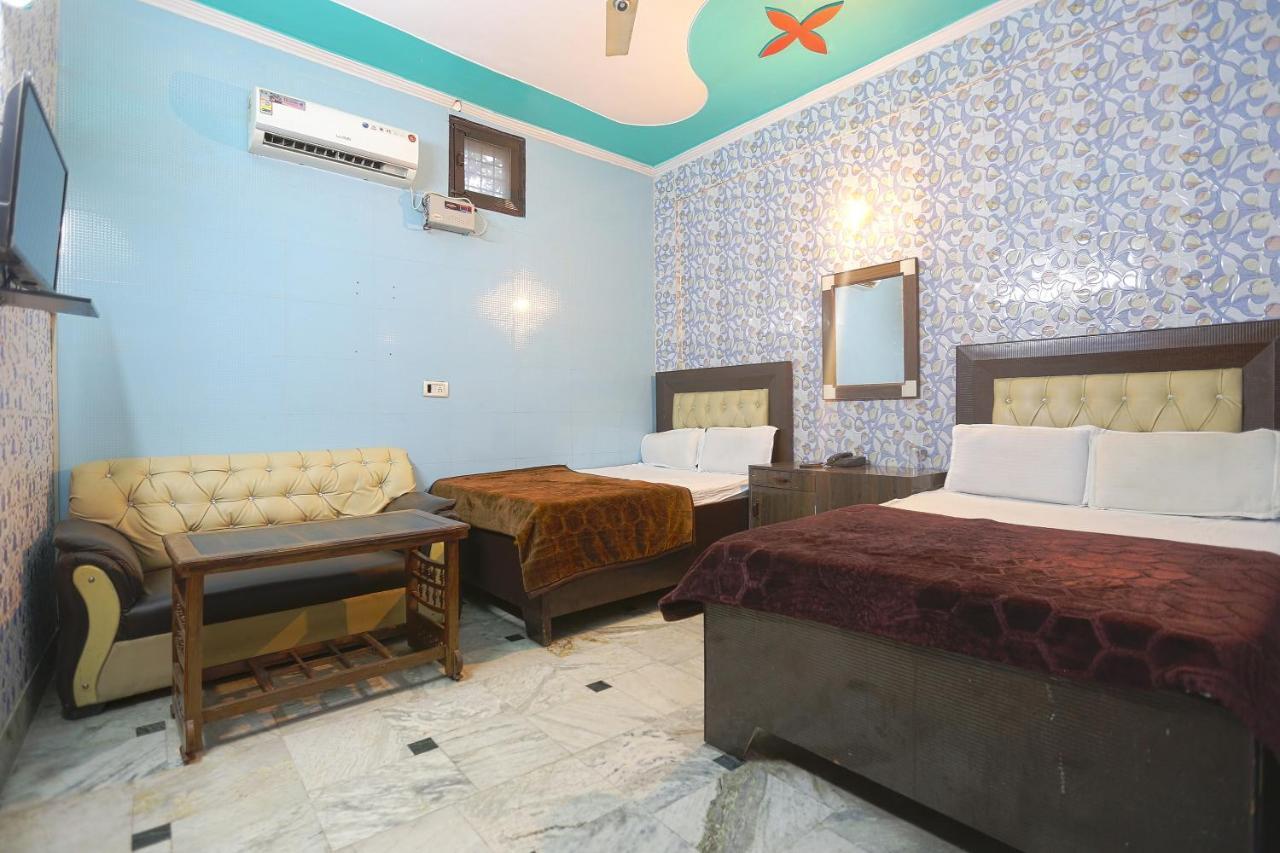 Spot On 43436 Hotel Mannat Spot Moradabad Εξωτερικό φωτογραφία